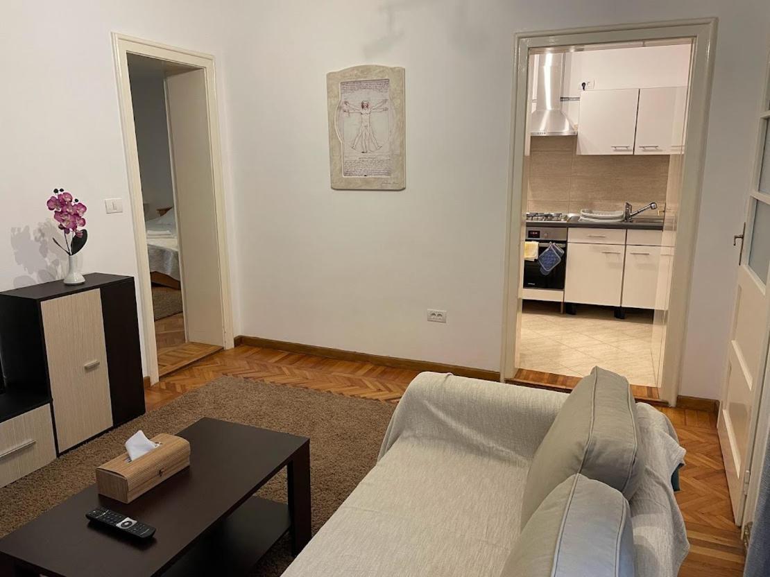 Crisan 40 Casa Muntean 100Mp 3Camere 3Paturi 1 Canapea 2 Dormitoare Parcare Timişoara Exterior foto